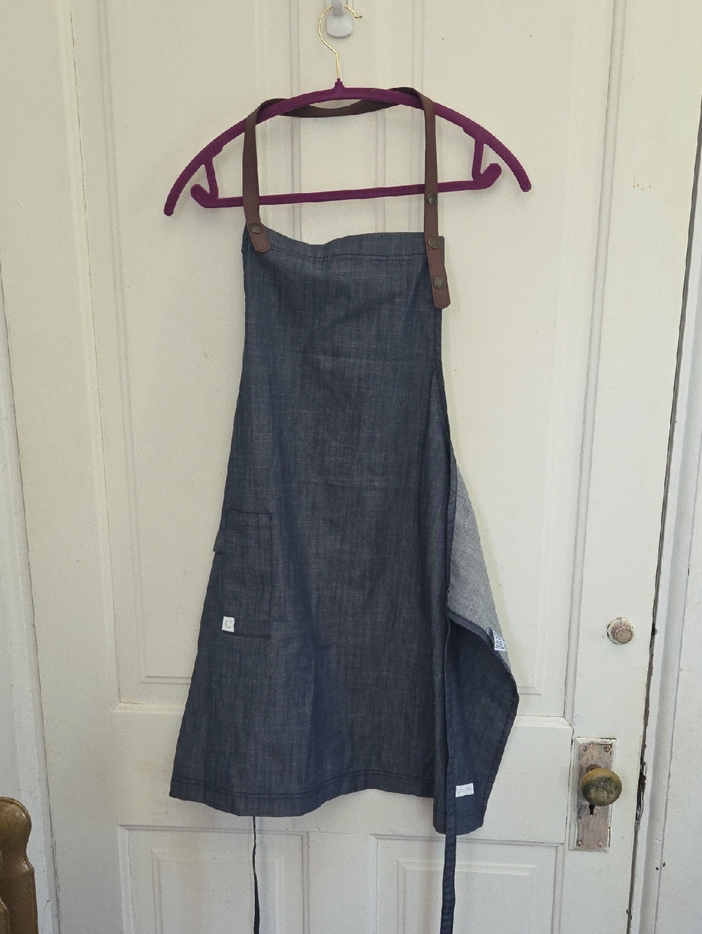 Curtis Stone Apron - Picture 3 of 10